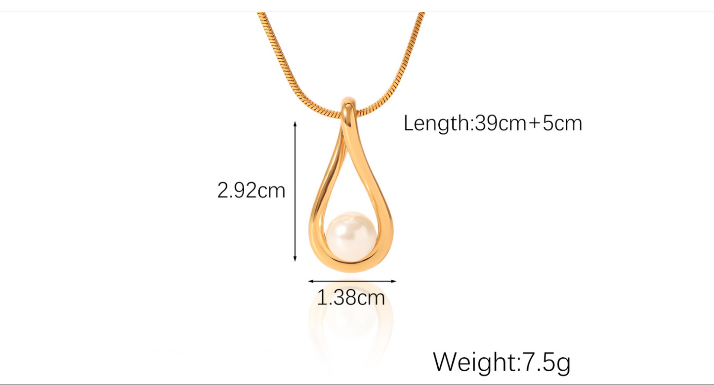 INS Style Pearl-Inlaid Teardrop Titanium Steel Pendant Necklace – Elegant Clavicle Chain