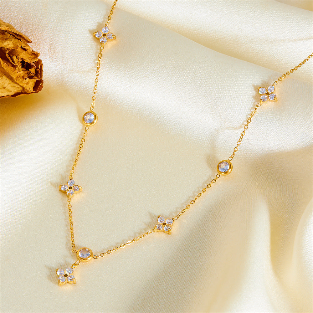 Korean Style Titanium Steel Diamond-Encrusted Four-Leaf Clover Necklace – Niche Luxury Flower Pendant Clavicle Chain