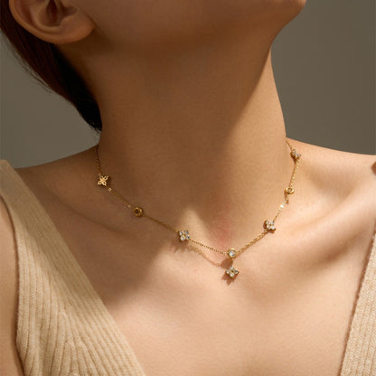 Korean Style Titanium Steel Diamond-Encrusted Four-Leaf Clover Necklace – Niche Luxury Flower Pendant Clavicle Chain